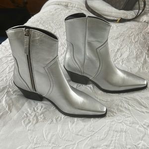 Zara boots size 8